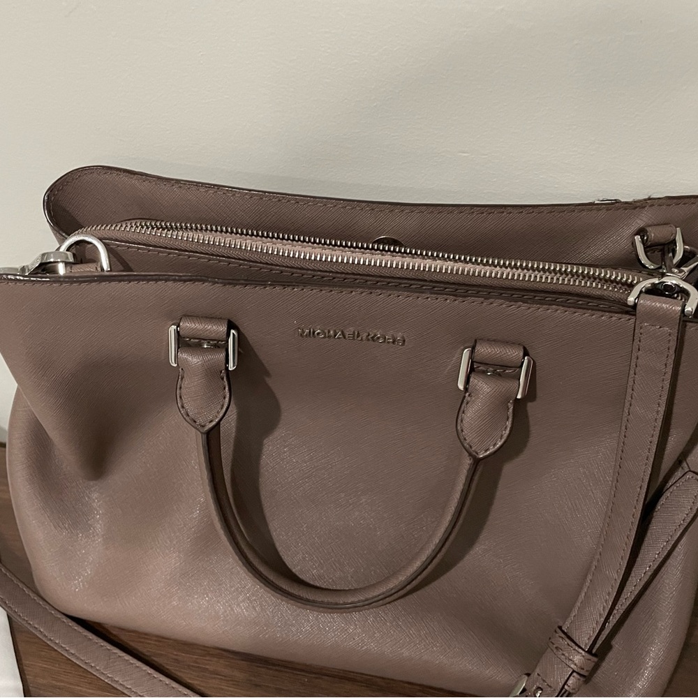 EUC - {MICHAEL Michael Kors} STUDIO SAVANNAH LARGE SATCHEL - Cinder 190049690635 - Picture 2 of 12